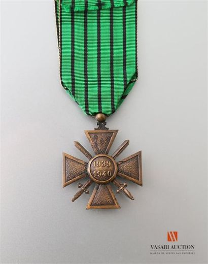null France - Croix de guerre 1939-1940, ruban avec étoile de bronze, TTB
