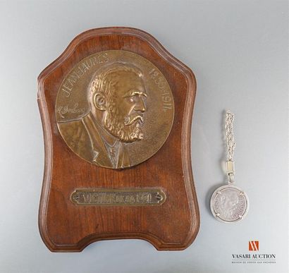 null Jean Jaurès 1859-1914, d'après H.Derbesy, médaille bronze uniface 105 mm, tête...