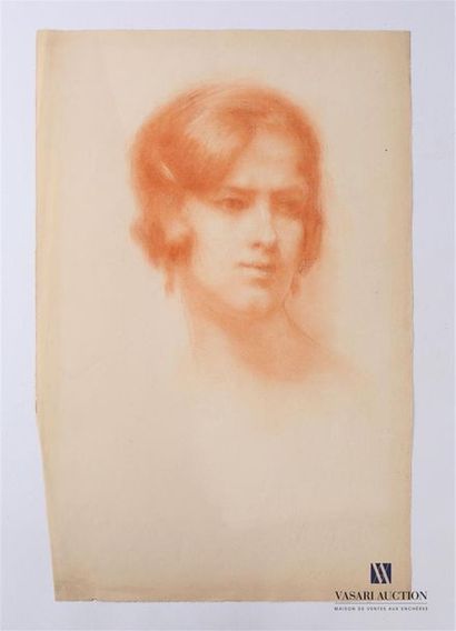 null VAN ROY Dolf (1858-1943) 
Profil de femme aux boucles d'oreille
Sanguine 
Non...