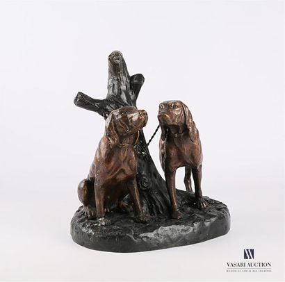 null JOHNSON Grace Mott (1882-1967) d'après
Deux chiens attachés à un arbre
Bronze...