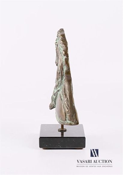 null JOBIN (XXème siècle)
Cheval en bas relief
Bronze à patine verte
Signé 
Fixé...