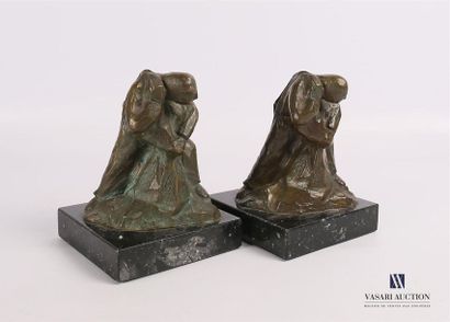 null CORELLA (XXème siècle)
Paire de bronzes figurant un pécheur tirant un filet...