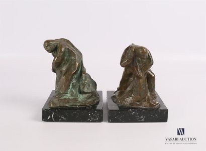 null CORELLA (XXème siècle)
Paire de bronzes figurant un pécheur tirant un filet...
