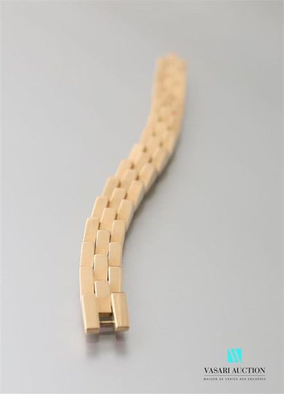 null BOUCHERON
Staircase bracelet in 750-thousandths yellow gold with articulated...