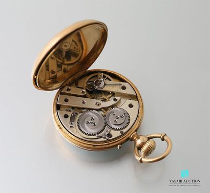 null Pocket watch in 750-thousandths yellow gold, the round dial indicates the hours...
