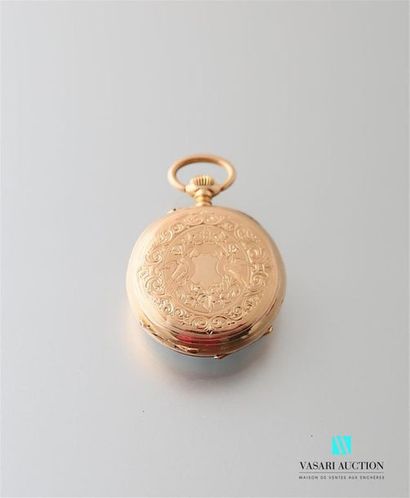 null Pocket watch in 750-thousandths yellow gold, the round white enamelled dial...
