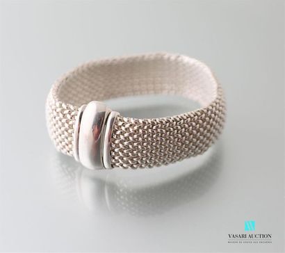 null Soft silver bracelet with interlaced
mesh Gross weight: 64.33 g