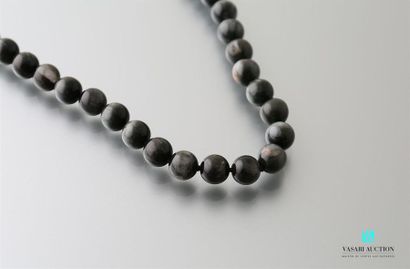 null Black and grey quartz beads necklace
Weight: 58,69 g - Long: 42 cm