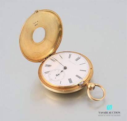 null Pocket watch in yellow gold, the upper part has an openworked protection in...