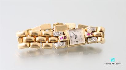 null Omega 1940s, 750-thousandths yellow gold ladies' wristwatch, rectangular case...