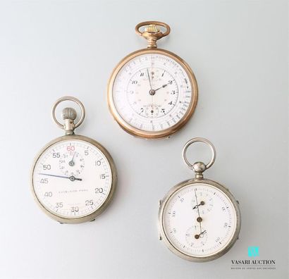 null Set of metal gusset chronometers, the first with Arabic numerals for seconds...