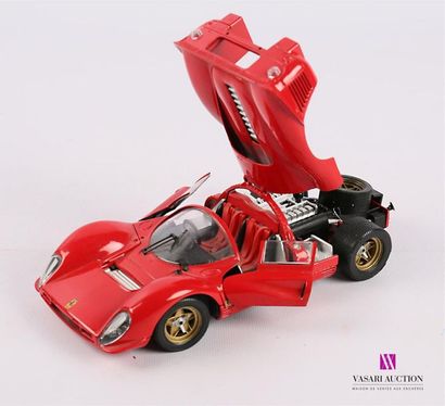 null JOUEF EVOLUTION (Italie)
Voiture 1/18 Ferrari 330 P4 rouge
(état d'usage, un...