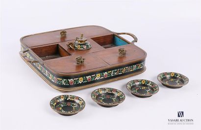 null CHINA
Necessary opium box in wood and enamels partitioned with flower decoration...