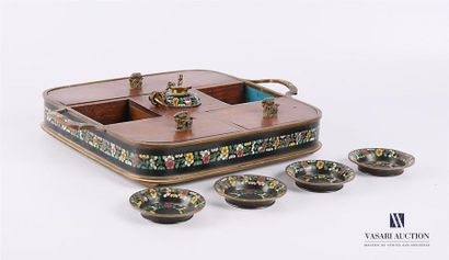 null CHINA
Necessary opium box in wood and enamels partitioned with flower decoration...