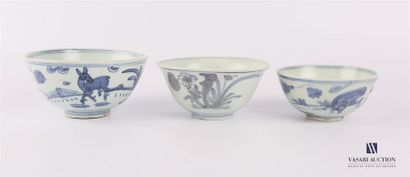 null CHINA
Set of three white blue porcelain bowls decorated with floral and deer...