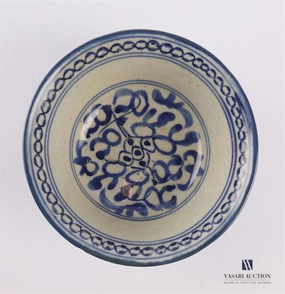 null CHINA
Porcelain bowl with blue and white decoration of flower buds on a vermiculated...