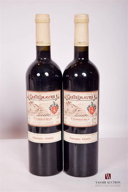 null 2 bouteilles	CORBIÈRES "Grande Cuvée" mise Castelmaure nég.		1999
	Et. un peu...