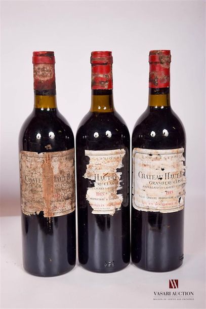 null 3 bottlesChâteau HAUT BAILLYGraves GCC1985Et
. very stained and very torn but...