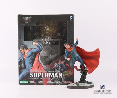 null KOTOBUKIYA - ARTFX PLUS
Figurine de Superman en PVC sur socle d'après le film...