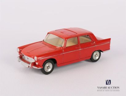 null DINKY TOYS (FR)
Peugeot 404 couleur rouge/orangé - 1/43ème - 536
(sans boite,...