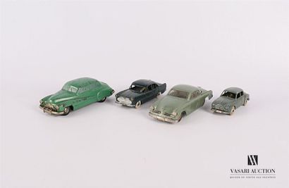 null Lot de quatre véhicules de divers marques comprenant : Prameta Buick 405 - Dux...