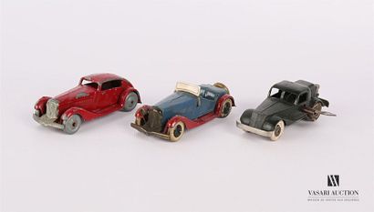 null DINKY TOYS (FR)
Lot de deux véhicules - échelle 1/43
(nombreux sauts de peinture,...