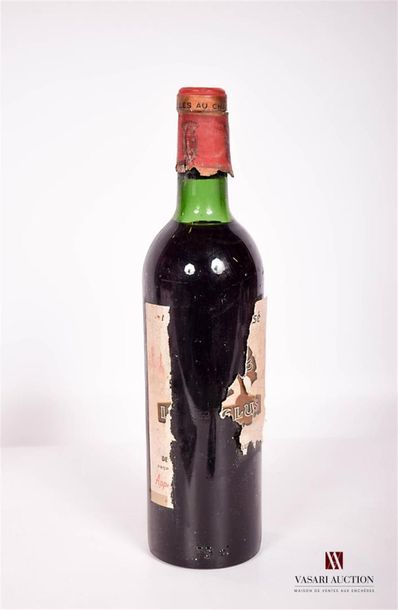 null 1 bouteille	Château L'ANGÉLUS	St Emilion GCC	1967
	Et. totalement déchirée....