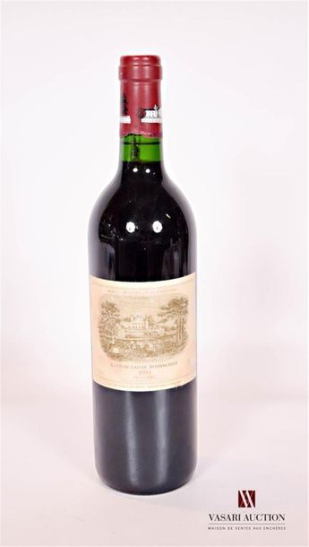 null 1 bouteille	Château LAFITE ROTHSCHILD	Pauillac GCC	1994
	Et. tachée et usée...