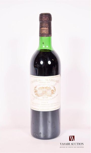 null 1 bouteille	Château MARGAUX	Margaux 1er GCC	1978
	Et. très légèrement fanée....