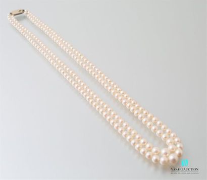 null Collier deux rangs de perles de culture en chute de 3 mm à 7,3 mm, fermoir à...