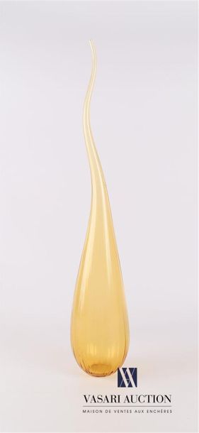 null SALVIATI
Vase soliflore modèle Aria en verre de couleur ambré de forme piriforme...