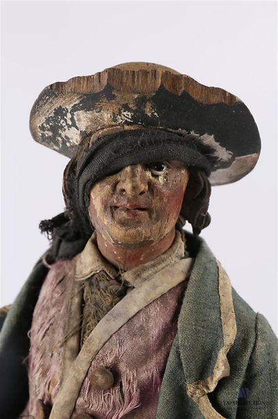 null Sujet en bois sculpté figurant un pirate en tenue, les membres articulés, l'oeil...