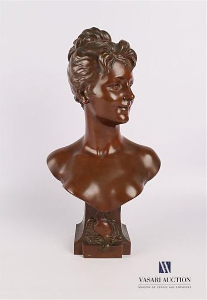 null PINEDO Emile (1840-1916) 
Lys
Bronze à patine brune
Titré dans un cartouche,...