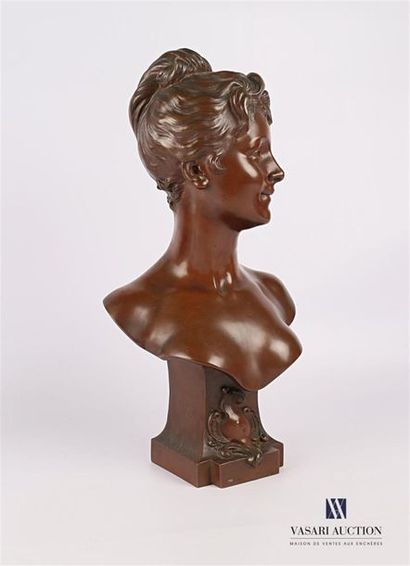 null PINEDO Emile (1840-1916) Bronze 
Lily
with brown
patina Titled in a cartouche,...