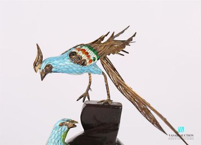 null A pair of pheasants in filigree vermeil decorated with polychrome enamels, it...