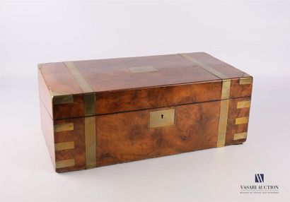 null Travel writing case in walnut veneer decorated with bronze plates and nets,...