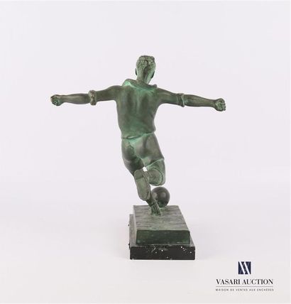 null Edouard FRESH (1880-1956). after
Tir au but
Bronze with green patina 
Signed...