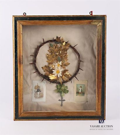 null Remembrance of First Communion - Reliquary crown of Christ in bramble with a...