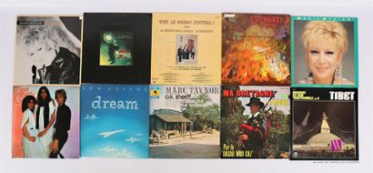 null Lot de dix vinyles : 
- Musiques de l'Asie traditionnelle - 1 disque 33T sous...