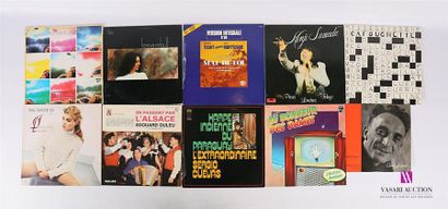 null Lot de dix vinyles :
- Scherrie Payne - 1 disque 45T sous pochette cartonnée...