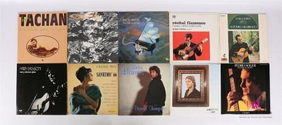 null Lot de dix vinyles : 
- Henri Tachan On n'retombe jamais en enfance - 1 disque...