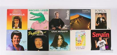 null Lot de dix vinyles :
- Gianni Nazzaro Romanella - 1 disque 33T sous pochette...