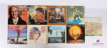 null Lot de neuf vinyles :
- Marcel Amont Grand succès vol 1 - 1 disque 33T sous...