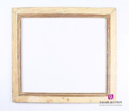null A set of frames comprising : 
- Natural wood frame with wide groove 
(partly...