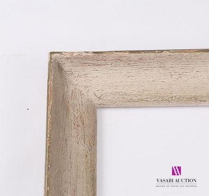 null A set of frames comprising : 
- Moulded and patinated 
wooden throat Circa 1950
(slight...