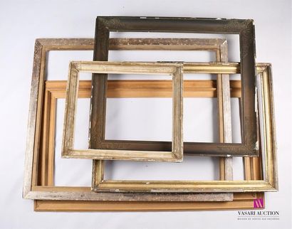 null A set of frames comprising : 
- Wooden frame with reversed profile with golden...