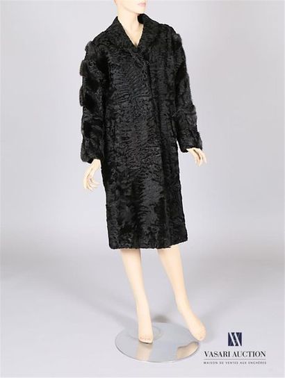 null Astrakhan and fur 
coat (wear and tear)
