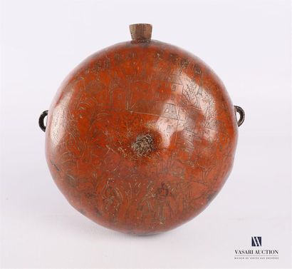 null Gourd in engraved calabash with decoration of aristocratic characters, hunters,...