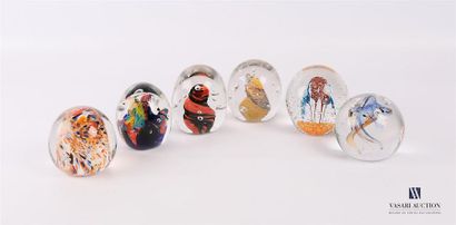 null Set of six sulphide balls of different sizes and decorations
Height from 10.5...