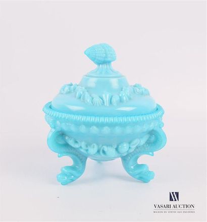 null Candy box in blue opaline decorated with shell festoons, the lid surmounted...